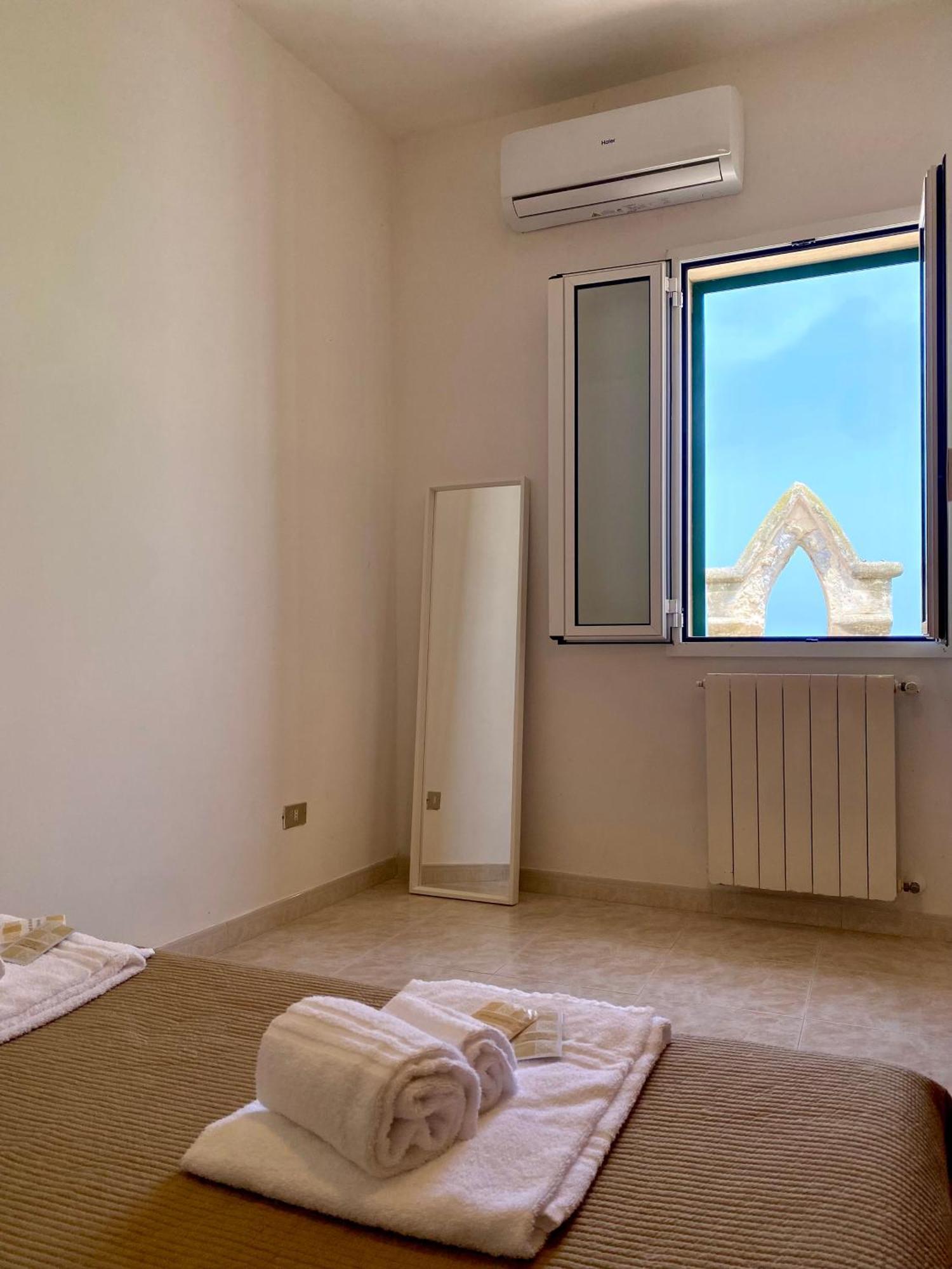 Dimora Santa Maria - Puglia Mia Apartments Monopoli Buitenkant foto